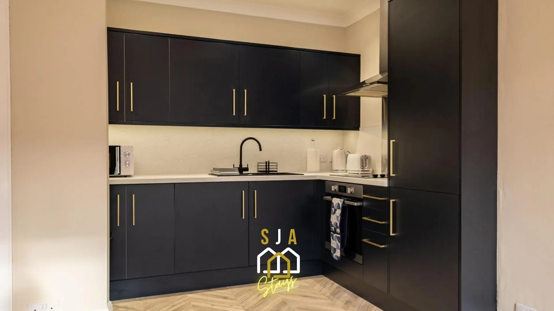 Modern City Stay - Sja Stays - 2 Bed Apartment Aberdeen