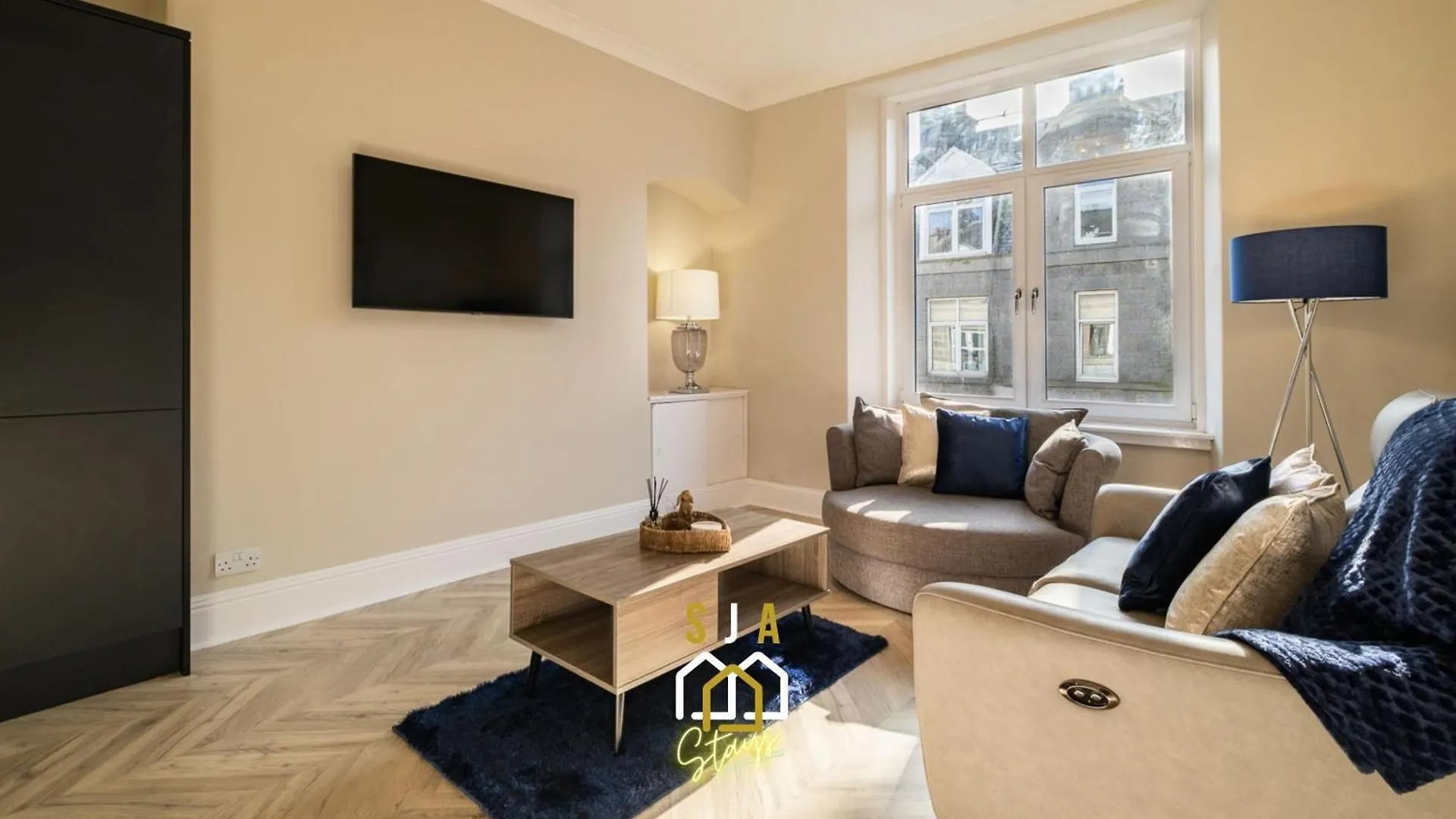 Modern City Stay - Sja Stays - 2 Bed Apartment Aberdeen 0*,  Velká Británie